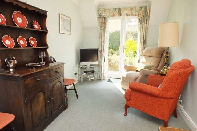  Image of 4 bedroom Detached house for sale in Kingfisher Place South Cerney Cirencester GL7 at South Cerney  Gloucestershire, GL7 5TG
