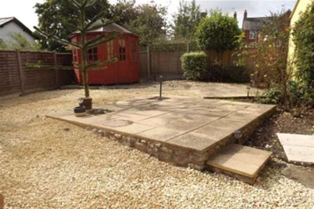  Image of 3 bedroom Bungalow to rent in Garden Court South Chard Chard TA20 at Chard, TA20 2QX