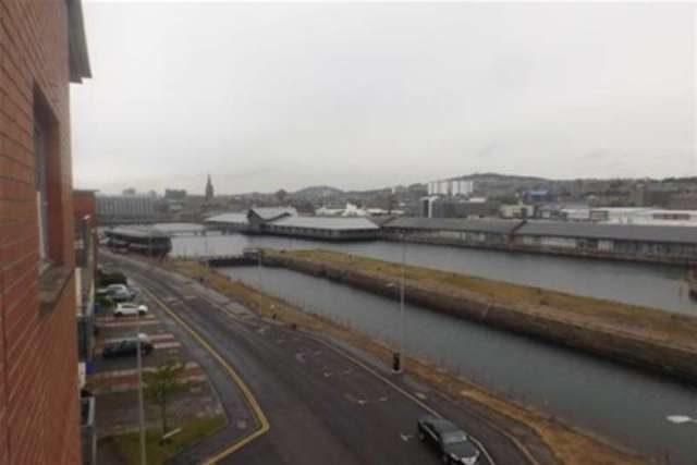  Image of 2 bedroom Flat to rent in South Victoria Dock Road Dundee DD1 at Dundee, DD1 3BQ