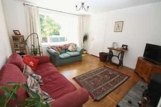  Image of 4 bedroom Detached house for sale in South View Downley High Wycombe HP13 at South View Downley High Wycombe, HP13 5UL