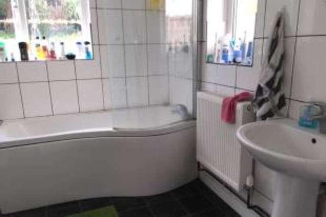  Image of 4 bedroom Detached house for sale in Somerset Road Southampton SO17 at Southampton Hampshire Portswood, SO17 3AA
