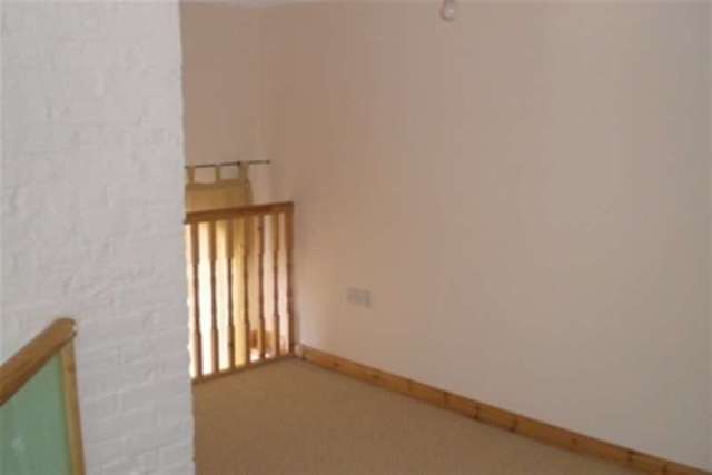  Image of 2 bedroom Flat to rent in Southwood Road Ramsgate CT11 at Ramsgate, CT11 0AP