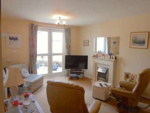  Image of 1 bedroom Flat for sale in Hazel Road Altrincham WA14 at Hazel Road  Altrincham, WA14 1BP