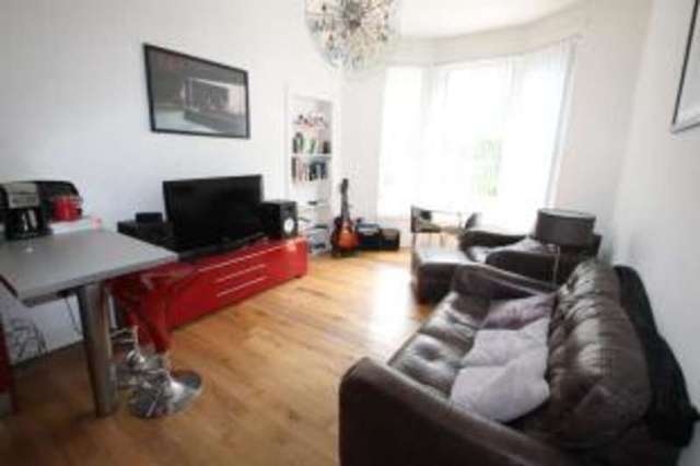  Image of 1 bedroom Flat for sale in Springhill Gardens Shawlands Glasgow G41 at Shawlands Glasgow Glasgow, G41 2EX