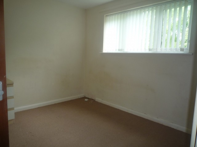  Image of 1 bedroom Flat to rent in Spruce Avenue Waterlooville PO7 at Waterlooville, PO7 8HR