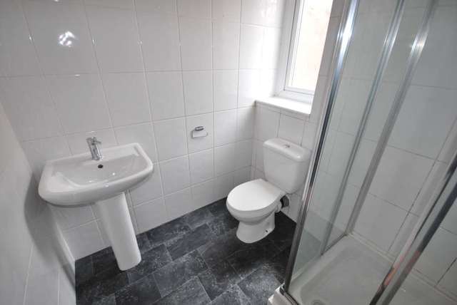  Image of 1 bedroom Flat to rent in St. Albans Road St. Annes Lytham St. Annes FY8 at St Albans Road St Annes Lytham St Annes, FY8 1TG