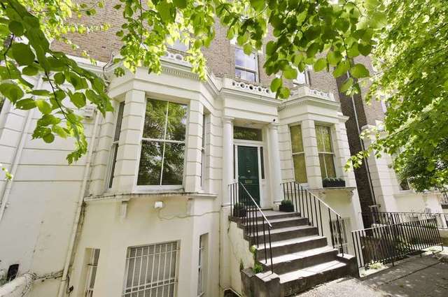  Image of 2 bedroom Ground Flat to rent in St. Charles Square London W10 at St Charles Square  London, W10 6EN