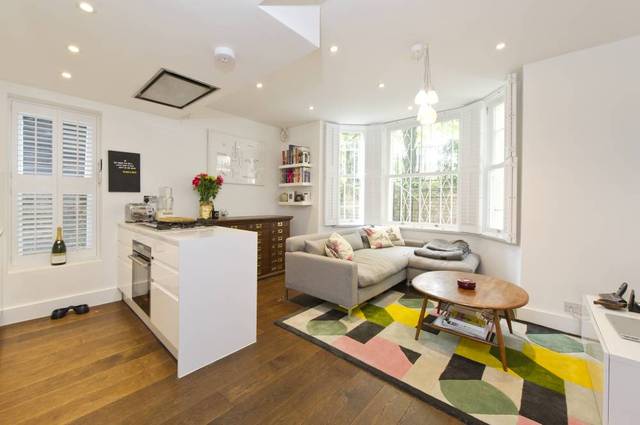  Image of 2 bedroom Ground Flat to rent in St. Charles Square London W10 at St Charles Square  London, W10 6EN