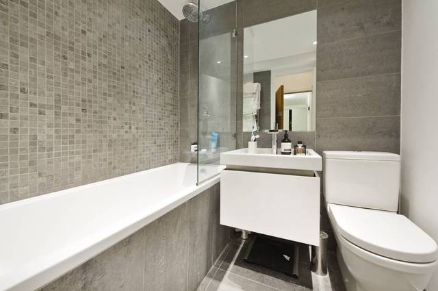  Image of 2 bedroom Ground Flat to rent in St. Charles Square London W10 at St Charles Square  London, W10 6EN