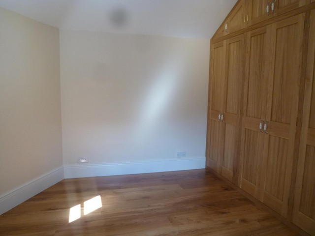  Image of 2 bedroom Flat to rent in St. Cross Road St Cross Winchester SO23 at Winchester, SO23 9PX
