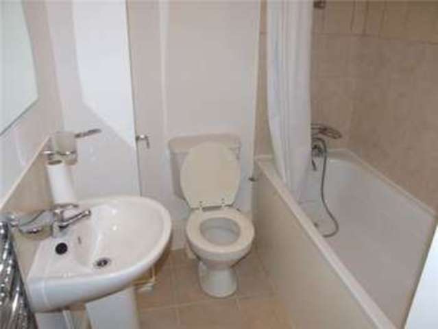  Image of 1 bedroom Flat to rent in St. James Court St. James Street Okehampton EX20 at St James Court  OKEHAMPTON, EX20 1SS