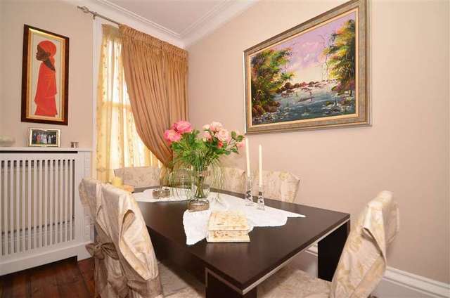  Image of 2 bedroom Flat for sale in St. James Road East Grinstead RH19 at East Grinstead West Sussex East Grinstead, RH19 1DL