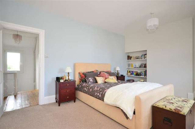  Image of 2 bedroom Flat for sale in St. James Road East Grinstead RH19 at East Grinstead West Sussex East Grinstead, RH19 1DL