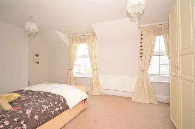  Image of 2 bedroom Flat for sale in St. James Road East Grinstead RH19 at East Grinstead West Sussex East Grinstead, RH19 1DL