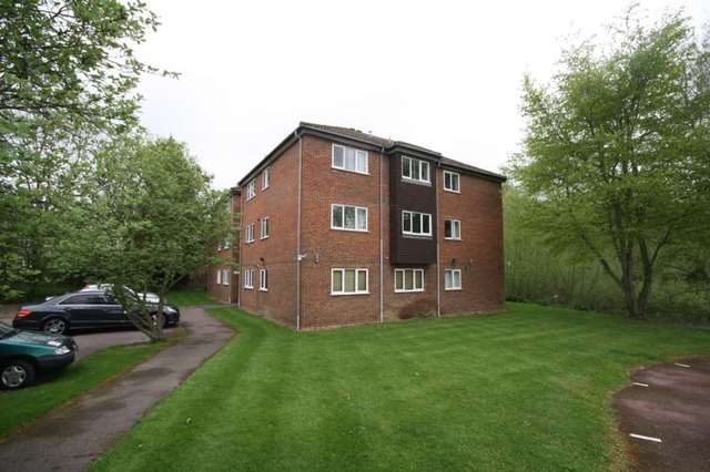  Image of 2 bedroom Flat to rent in St. Johns Well Court St. Johns Well Lane Berkhamsted HP4 at St Johns Well Lane  Berkhamsted, HP4 1JQ