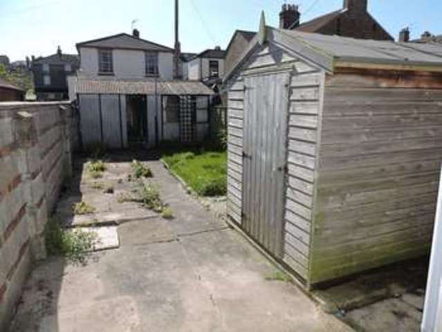  Image of 2 bedroom Terraced house to rent in St. Leonards Road Lowestoft NR33 at St Leonards Road  Lowestoft, NR33 0EL
