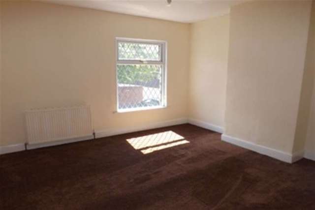  Image of 2 bedroom Detached house to rent in St. Michaels Street Sutton-in-Ashfield NG17 at Sutton-in-Ashfield, NG17 4GP