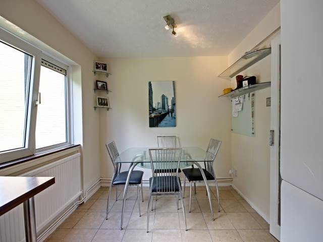  Image of 2 bedroom Apartment to rent in St. Pauls Place Hatfield Road St. Albans AL1 at St Albans Hertfordshire St Albans, AL1 4JW