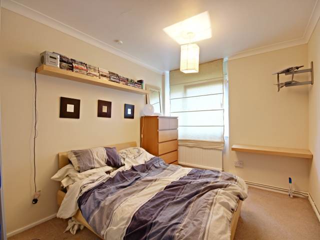 Image of 2 bedroom Apartment to rent in St. Pauls Place Hatfield Road St. Albans AL1 at St Albans Hertfordshire St Albans, AL1 4JW