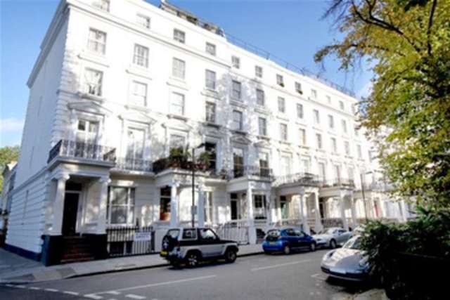  Image of 2 bedroom Property to rent in St. Stephens Gardens London W2 at London, W2 5NJ