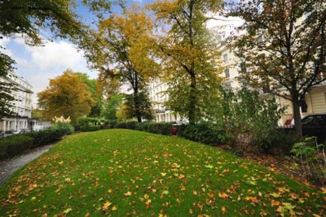  Image of 2 bedroom Property to rent in St. Stephens Gardens London W2 at London, W2 5NJ