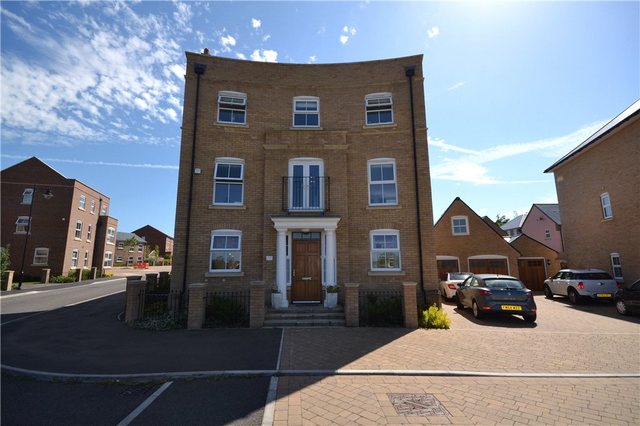  Image of 6 bedroom Detached house to rent in Wilkins Crescent Stansted CM24 at Stansted Mountfitchet Essex Stansted Mountfitchet, CM24 8GG