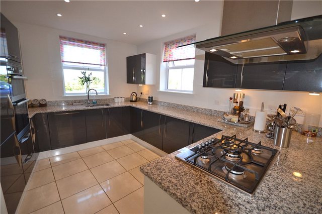  Image of 6 bedroom Detached house to rent in Wilkins Crescent Stansted CM24 at Stansted Mountfitchet Essex Stansted Mountfitchet, CM24 8GG