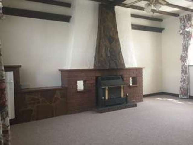  Image of 3 bedroom Semi-Detached house to rent in Stanton Road Wolverhampton WV1 at Stanton Road  Wolverhampton, WV1 2RJ