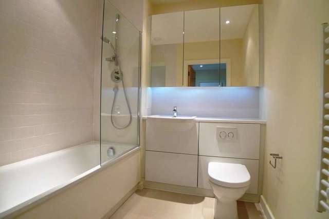  Image of 1 bedroom Flat to rent in Station Road Sidcup DA15 at Station Road  Sidcup, DA15 7AP
