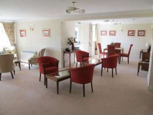  Image of 1 bedroom Flat for sale in Station Road Worle Weston-super-Mare BS22 at Station Road Worle Weston-Super-Mare, BS22 6AF