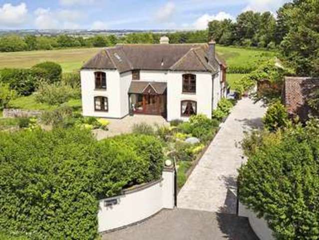  Image of 4 bedroom Detached house for sale in Steventon Hill Steventon Abingdon OX13 at Steventon Abingdon Steventon, OX13 6AA
