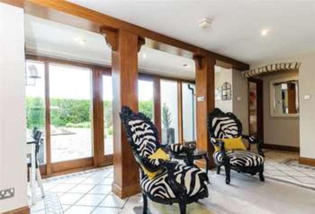  Image of 4 bedroom Detached house for sale in Steventon Hill Steventon Abingdon OX13 at Steventon Abingdon Steventon, OX13 6AA