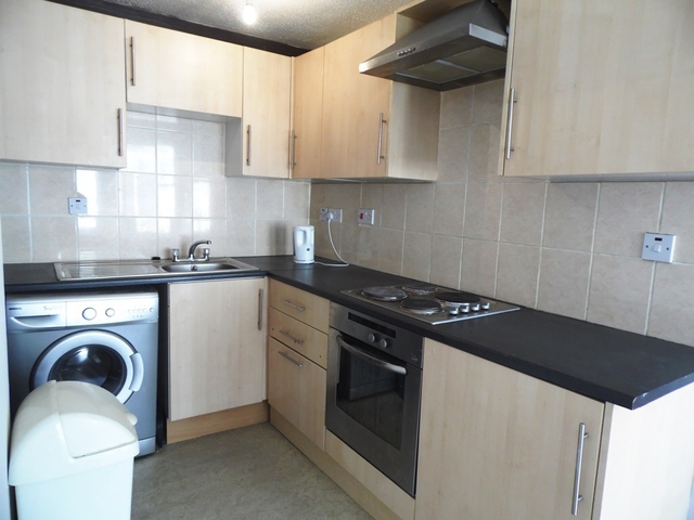  Image of 2 bedroom Flat to rent in Stock Street Paisley PA2 at Paisley Renfrewshire Renfrewshire, PA2 6NJ