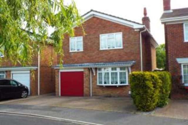  Image of 4 bedroom Detached house for sale in Hazelwood Stubbington Fareham PO14 at Stubbington Hampshire Stubbington, PO14 3QJ