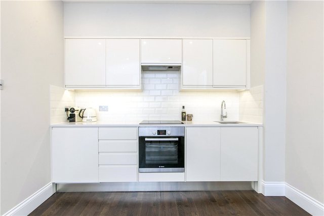  Image of 1 bedroom Ground Flat for sale in Studland Street London W6 at Studland Street  London, W6 0JS
