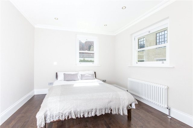  Image of 1 bedroom Ground Flat for sale in Studland Street London W6 at Studland Street  London, W6 0JS
