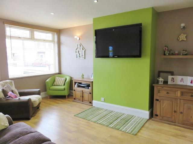  Image of 3 bedroom Detached house for sale in Sunningdale Road Hull HU4 at HULL, HU4 6JB