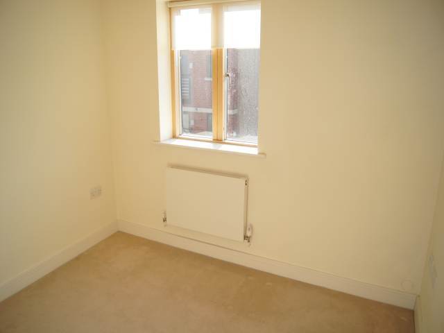  Image of 2 bedroom Flat to rent in Surman Street Worcester WR1 at Worcester  Worcester, WR1 1HL