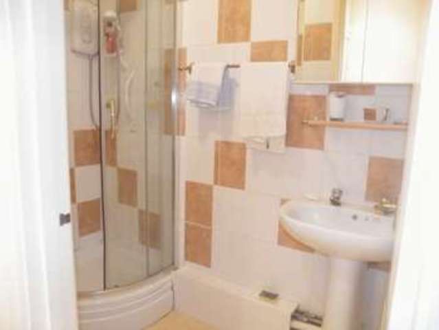  Image of 1 bedroom Retirement Property for sale in Sussex Gardens Hucclecote Gloucester GL3 at Sussex Gardens Hucclecote Gloucester, GL3 3TU