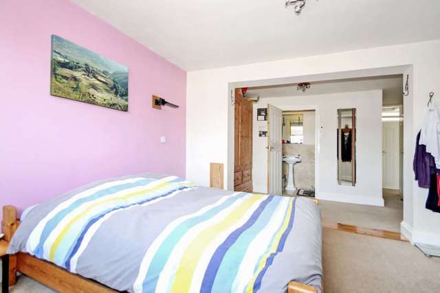 Image of 4 bedroom Semi-Detached house for sale in Swan Close Ivinghoe Aston Leighton Buzzard LU7 at Swan Close Ivinghoe Aston Leighton Buzzard, LU7 9DN
