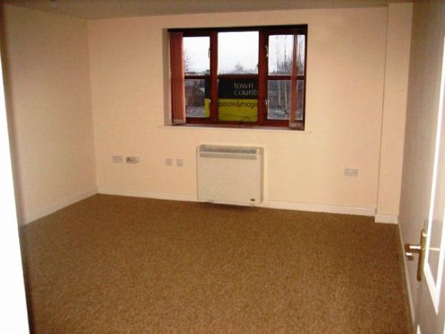  Image of 3 bedroom Flat for sale in Swan Lane Evesham WR11 at Swan Lane  Evesham, WR11 4PD