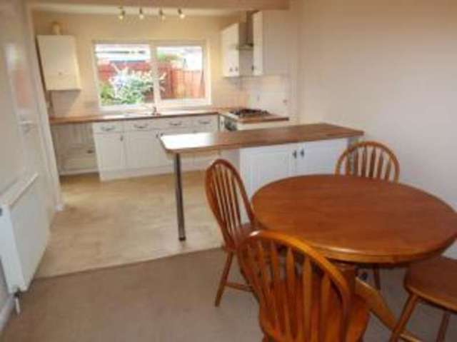  Image of 2 bedroom Bungalow for sale in Elmhurst Tadley RG26 at Tadley Hampshire Tadley, RG26 3LF
