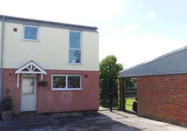  Image of 4 bedroom End of Terrace for sale in Targett Court Winnersh Wokingham RG41 at Winnersh Wokingham Winnersh, RG41 5HP