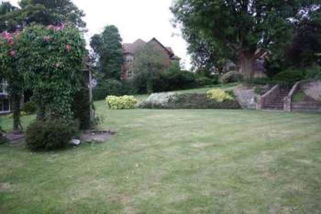  Image of 2 bedroom Flat for sale in Temple Orchard Amersham Hill High Wycombe HP13 at Amersham Hill  High Wycombe, HP13 6PH