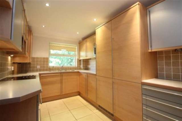  Image of 2 bedroom Flat to rent in The Avenue Beckenham BR3 at Beckenham, BR3 5DG