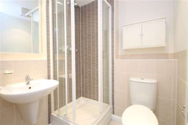  Image of 2 bedroom Flat to rent in The Avenue Beckenham BR3 at Beckenham, BR3 5DG