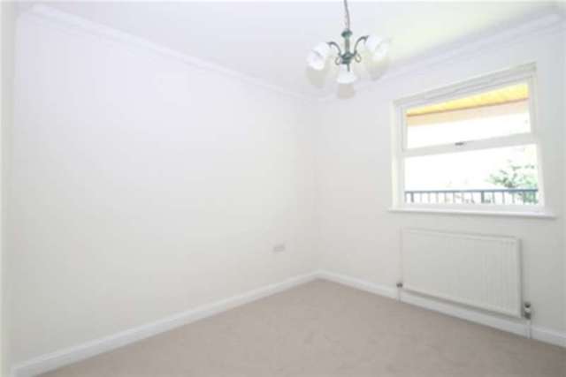  Image of 2 bedroom Flat to rent in The Avenue Beckenham BR3 at Beckenham, BR3 5DG