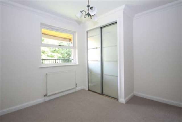  Image of 2 bedroom Flat to rent in The Avenue Beckenham BR3 at Beckenham, BR3 5DG
