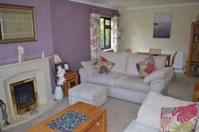  Image of 3 bedroom Detached house for sale in The Avenue Gainsborough DN21 at The Avenue  Gainsborough, DN21 1HJ