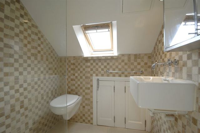  Image of 2 bedroom Flat to rent in Alexandra Road Addlestone KT15 at Studio Mews Alexandra Road Addlestone, KT15 2PQ